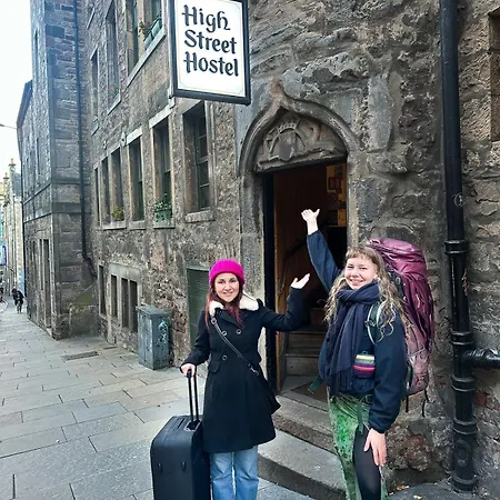 High Street Hostel - Over 18S Only, Backpackers Atmosphere (Adults Only) *