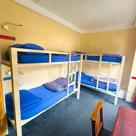 High Street - Over 18s Only, Backpackers Atmosphere (adults Only) אכסניה אדינבורו