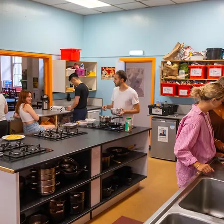 אכסניה High Street Hostel - Over 18S Only, Backpackers Atmosphere (Adults Only)
