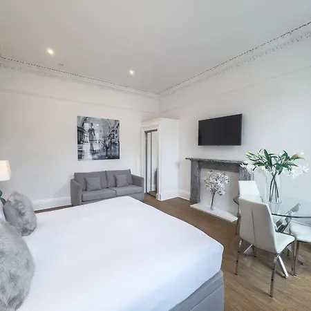 بيت ضيافة Hanover 71 4*