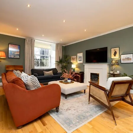 شقة Spacious 2 Bedroom Gem & Garden إدنبرة