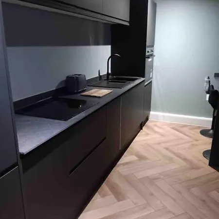 アパート Murrayfield Stadium Basement ,Murieston -3 Bed 3 Bath *