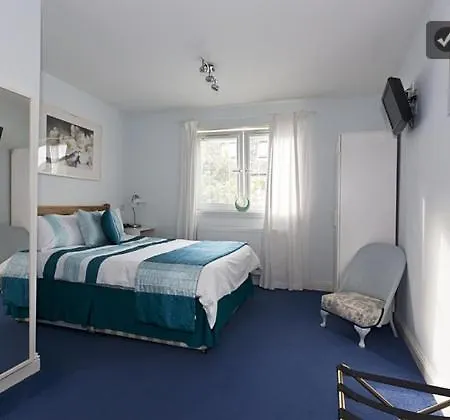Bed & Breakfast The Cameron Edinburg