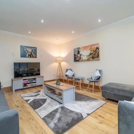Spacious 3 Bed Townhouse With Parking Apartament Edynburg
