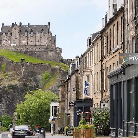 Cool Urban With Stunning Castle Views Appartement