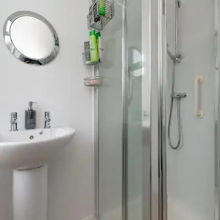 Prázdninový dům Pass The Keys Spacious Murrayfield Flat Edinburgh
