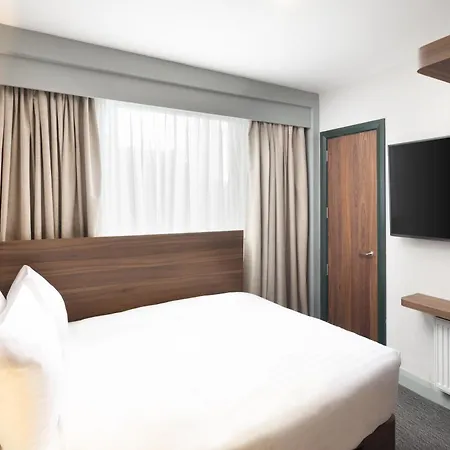 Four Points By Sheraton Hotel 4*