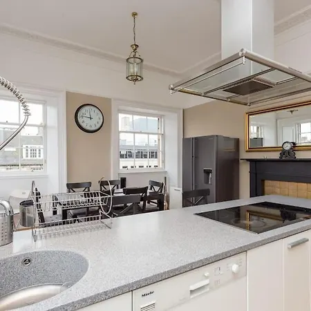 شقة Prime Centre - 4 Bed Penthouse