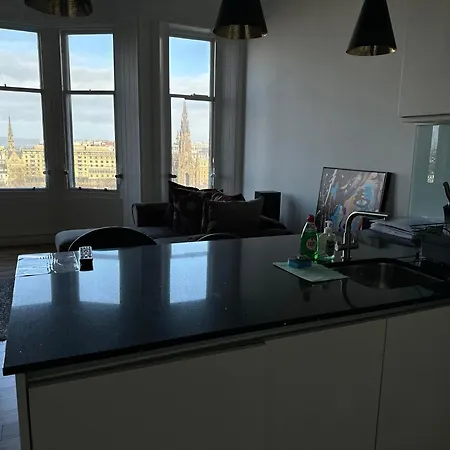 Modern Flat With Views By The Royal Mile * Edimburgo