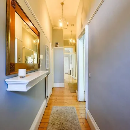 Guestready - Lovely & Overlooking Castle * Εδιμβούργο