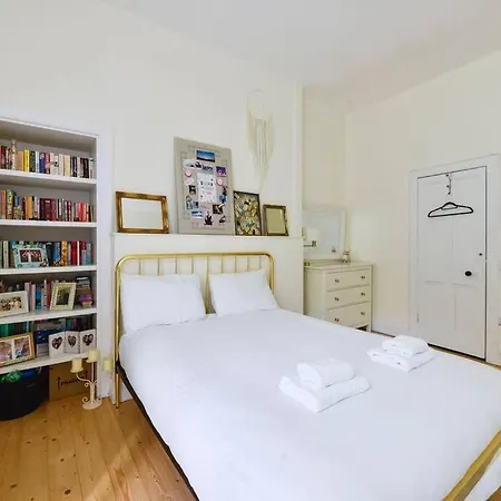 Guestready - Lovely & Overlooking Castle *