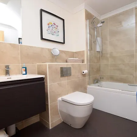 Semesterbostad 3 Bed In City Centre E1986 Edinburg
