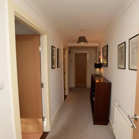Semesterbostad 3 Bed In City Centre E1986