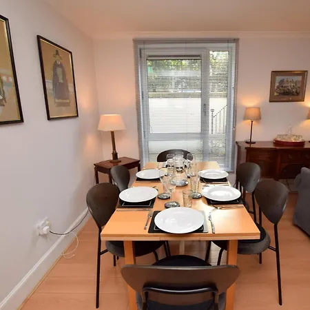 Semesterbostad 3 Bed In City Centre E1986 *