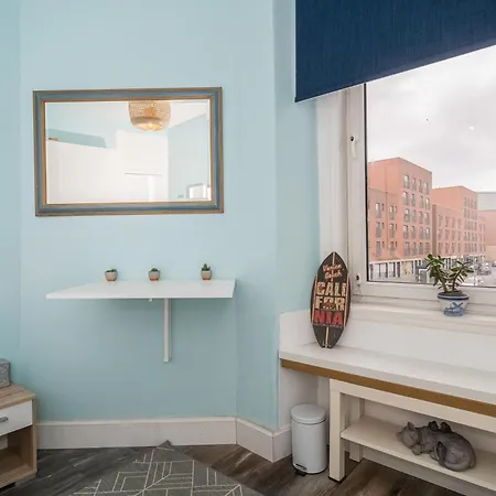 Pass The Keys Trendy Historic Flat Sleeps 4 To 6 Near Leith Shore *