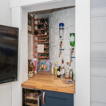 Pass The Keys Trendy Historic Flat Sleeps 4 To 6 Near Leith Shore Edynburg