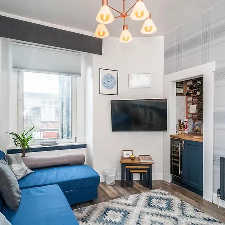 Apartament Pass The Keys Trendy Historic Flat Sleeps 4 To 6 Near Leith Shore
