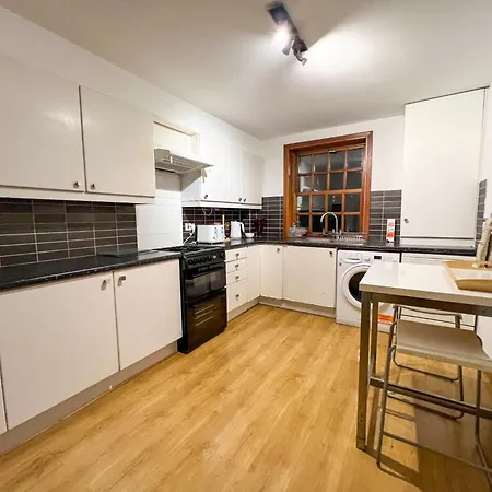 2br Flat Historic Centre Sleeps 5 إدنبرة