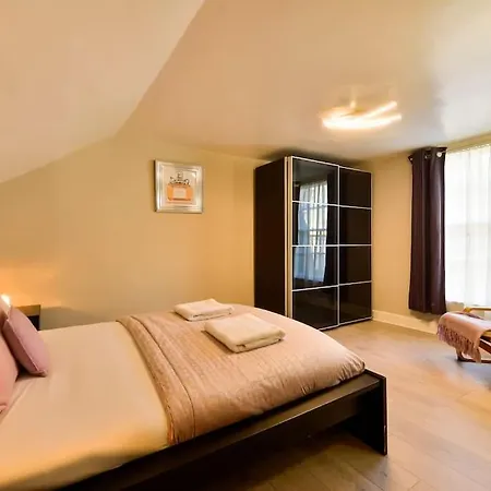 Lejlighed George Iv Bridge - Superbly Located 3 Bedroom!