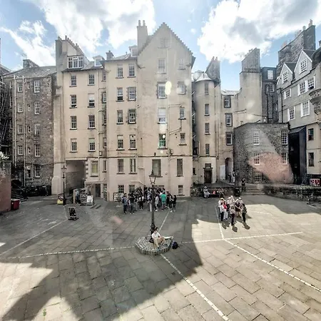 Apartamento Modern Flat With Views By The Royal Mile Edimburgo