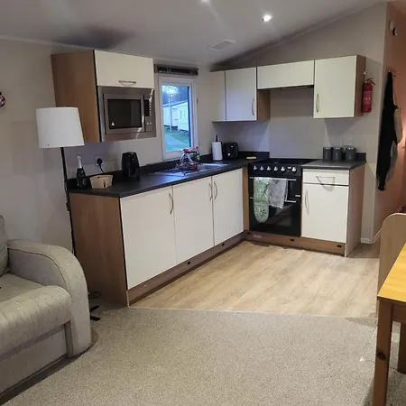 Cozy Caravan Near