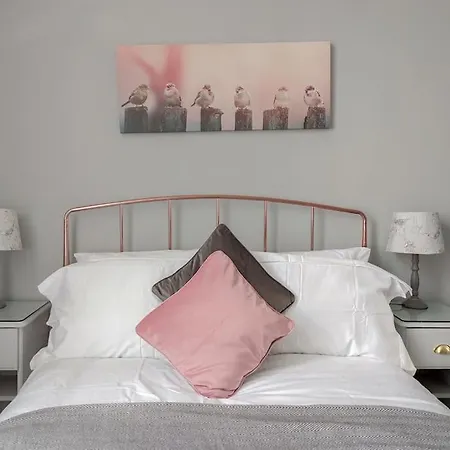 Beautiful Georgian New Town 2 Bed * 爱丁堡