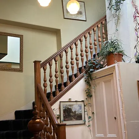 Rosehall 3*