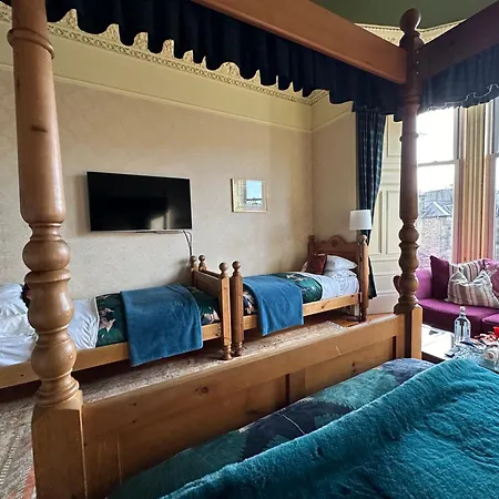 Rosehall 3* Эдинбург
