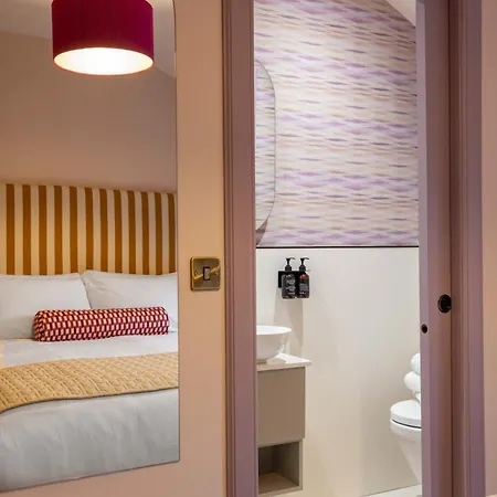 Eleven Stafford Street Townhouse (adults Only) Hotel