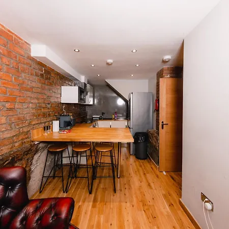 Superb Luxury Quality Central On Canal Apartment *