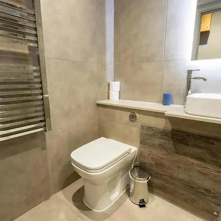 Aparthotel Mono New Town 3*