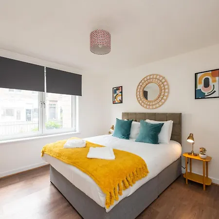 Apartamento Ground Floor 2 Bed Flat Slateford Edimburgo