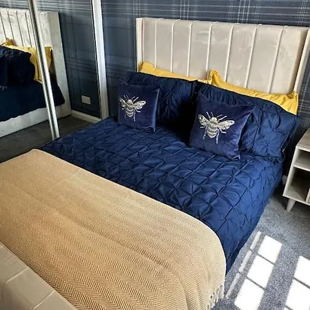 Cameron Coach House Modern In Murrayfield * Edinburgh