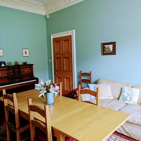 Mccrae's Bed & Breakfast