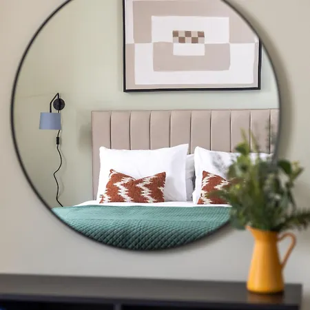 Dragon Luxury Serviced At Walker Street