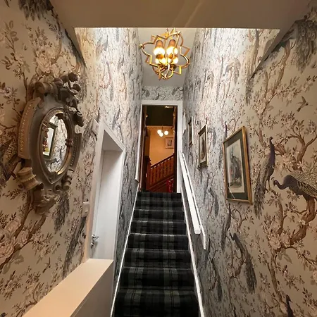 Rosehall Гостевой дом 3*