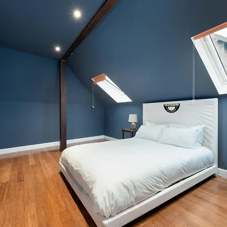 89 The Merchants- Chic By The House Of Danu