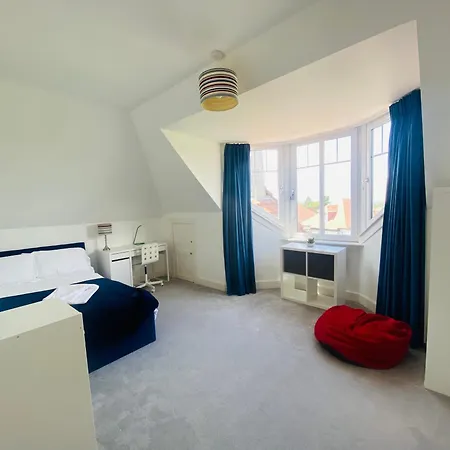 Vila Gorgeous Family 15 Mins From Centre *