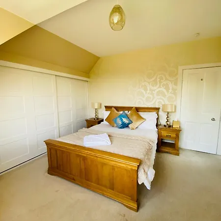 Gorgeous Family 15 Mins From Centre *