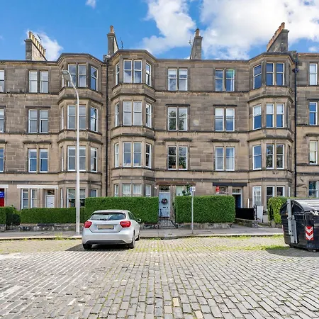 Marchmont Traditional * Edinburg
