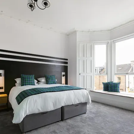 Castle Park 4* Edinburg