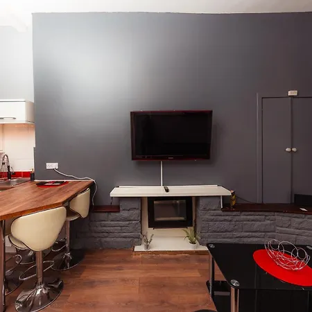 Apartment Warm 1 Bed By Holyrood Palace And Park! Edinburgh