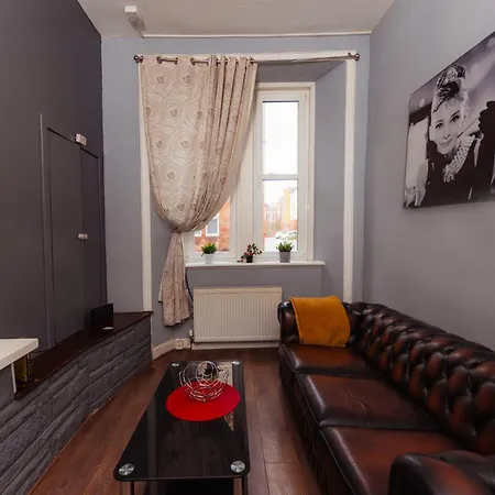 Apartment Warm 1 Bed By Holyrood Palace And Park!