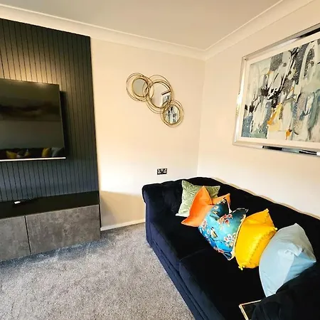 Apartmán Lovely 3 Bedroom By Sensational Short Lets & Service With 6 Beds *