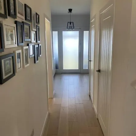 Prázdninový dům Kaimes Kip: Stylish Five Bedroom *