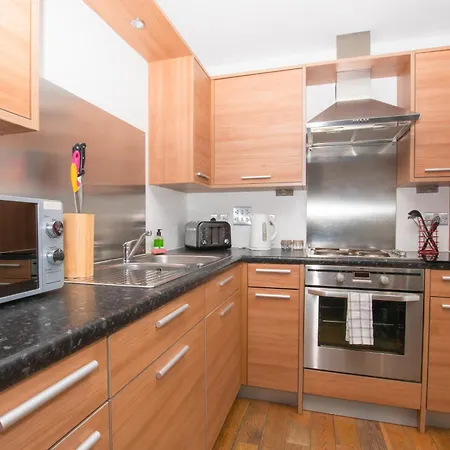 Blue Harbour Apartment Edinburgh