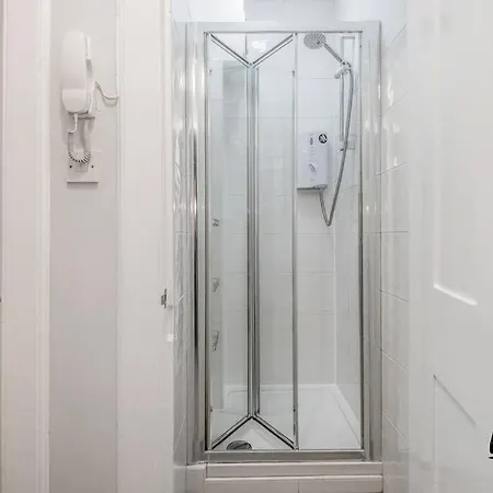 דירה Lilas Abbeyhill - 1br-1ba 5 Mins To Meadowbank Shopping By Bonjour Residences אדינבורו