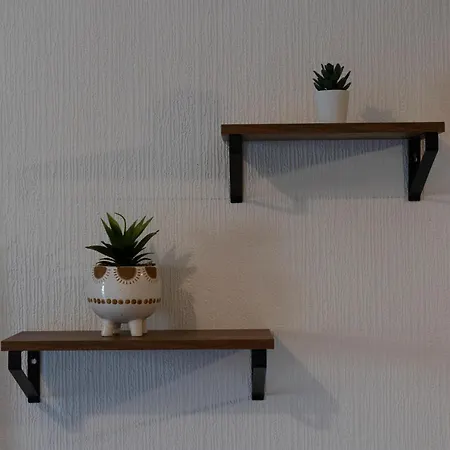 아파트 The Eden Apartment, Center