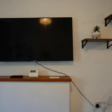 아파트 The Eden Apartment, Center 에든버러