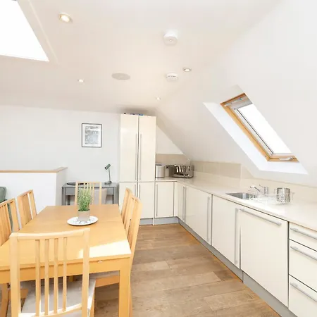 Apartamento Joivy Chic 2-br Flats Near Castle